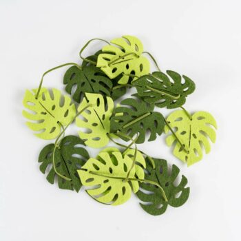 Guirlande de feuilles de monstera tropicale