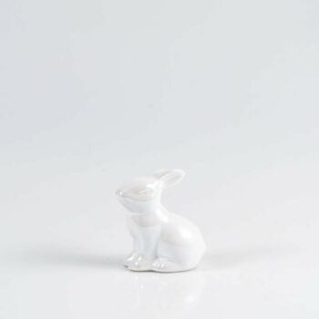 Petit lapin en porcelaine blanc brillant