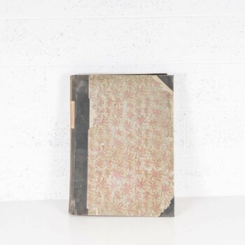 Très grand livre ancien