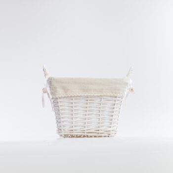 Panier en osier blanc carré avec anses