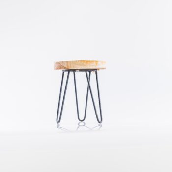 Mini tabouret en bois et pieds en métal