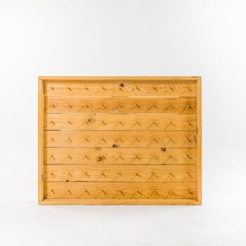 Mur à donuts en bois