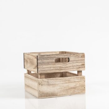 Petite caisse en bois carrée