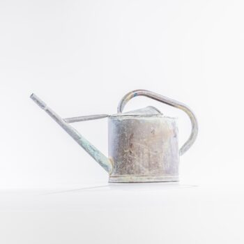 Arrosoir ancien en métal