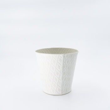 Pot en métal blanc motifs losanges