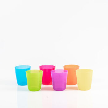 Verre en plastique coloré (aléatoire)