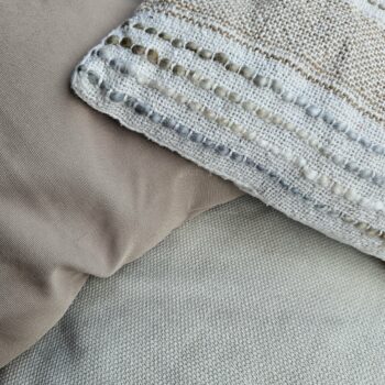 Coussin crème - beige (variable)