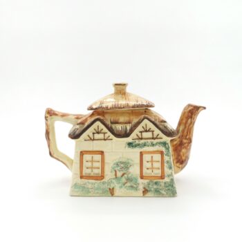 Théière en forme de maison
