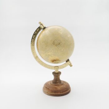 Globe terrestre effet vintage et or