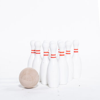 Jeu de quilles / bowling en bois (10 quilles blanches + 1 boule)