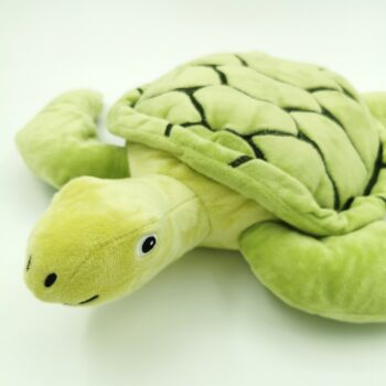 Tortue de mer en peluche verte
