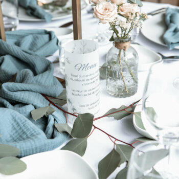 Chemin de table en coton bleu dusty