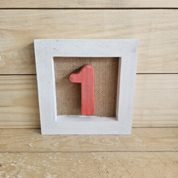 Numéro de table cadre blanc chiffre rouge - article en vente